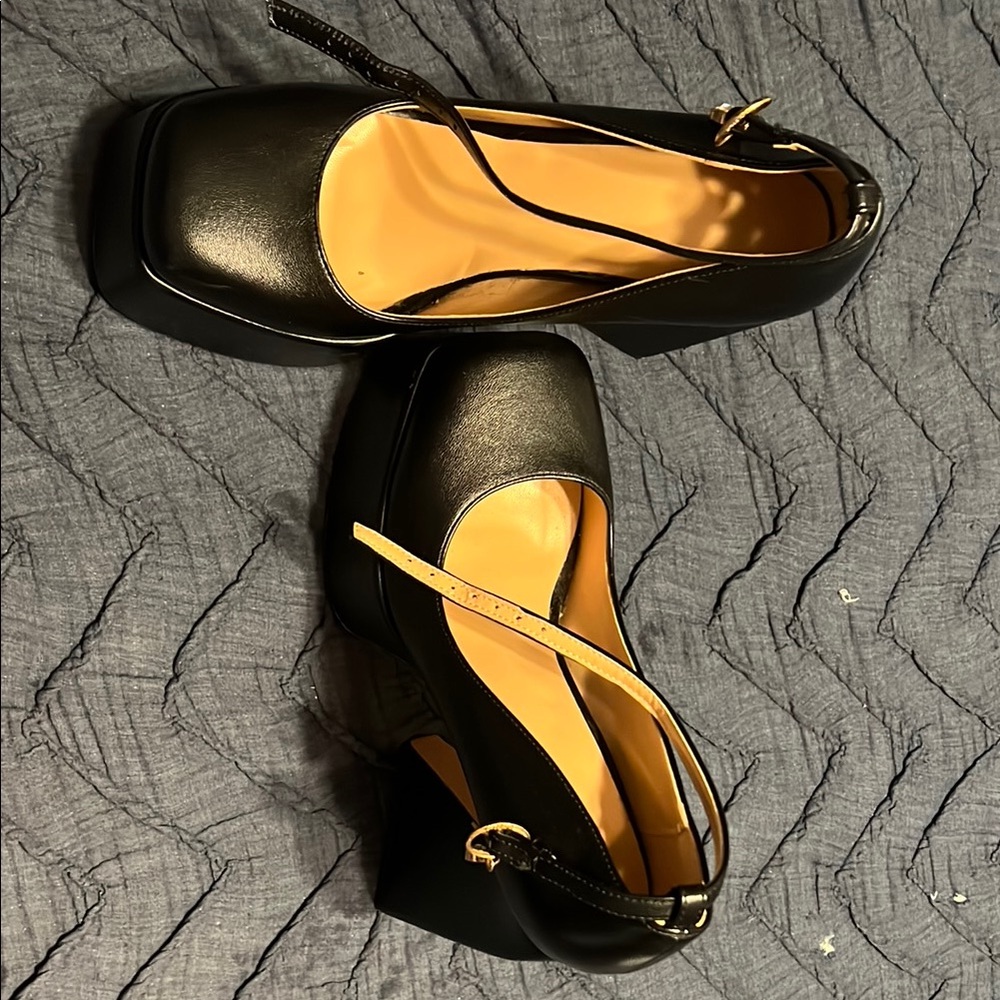 Elegant Black Women's Shoes
